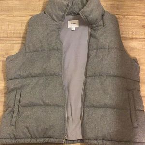 Size XL Old Navy vest, never worn, excellent condition.